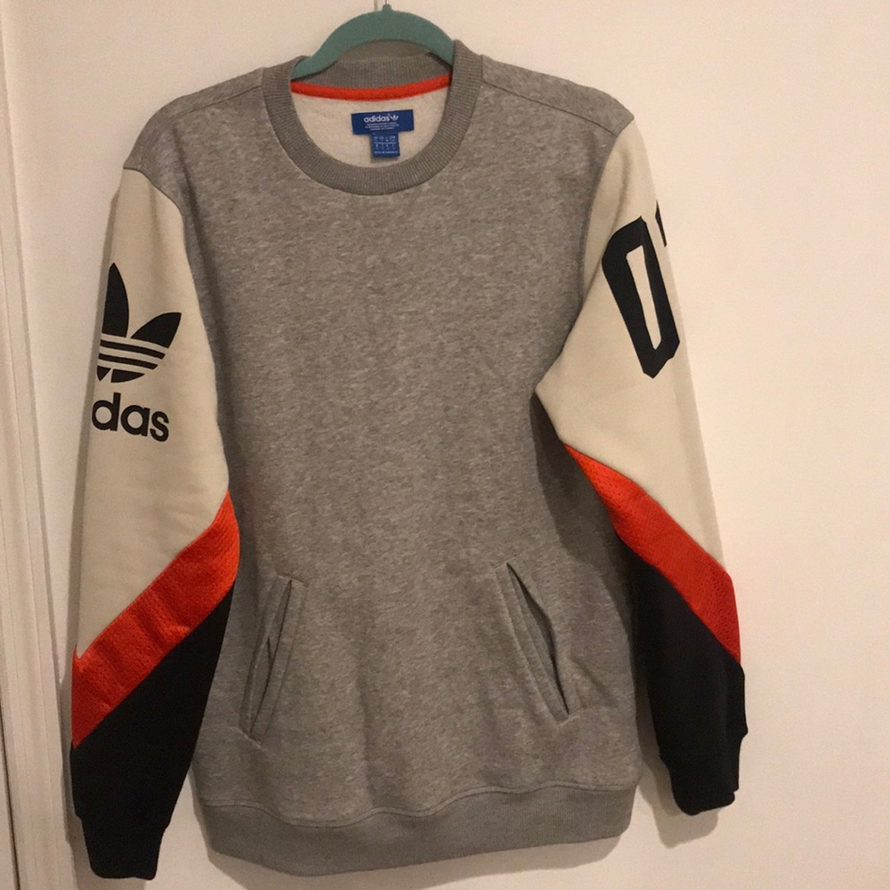 Adidas sweater